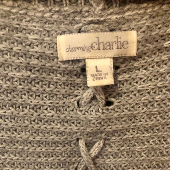 Gray sweater - Picture 2 of 3